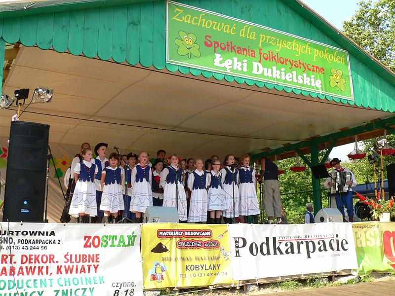 spot folk 07_07.jpg